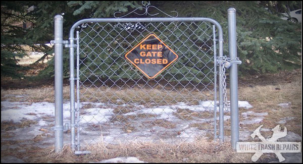 Close the Gate!